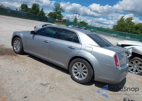 2013 Chrysler 300C from USA, damaged, VIN 2C3CCAEG2DH687519